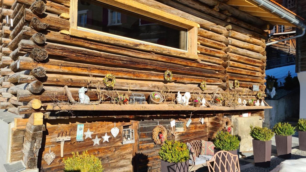 Bed and Breakfast Chesa Prema Disentis Exterior foto