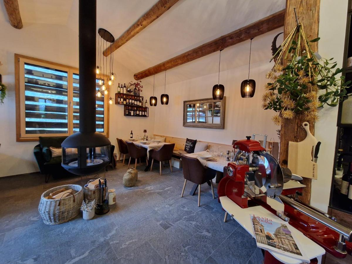 Bed and Breakfast Chesa Prema Disentis Exterior foto